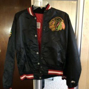 Chicago Blackhawks Starter jacket Size small Black